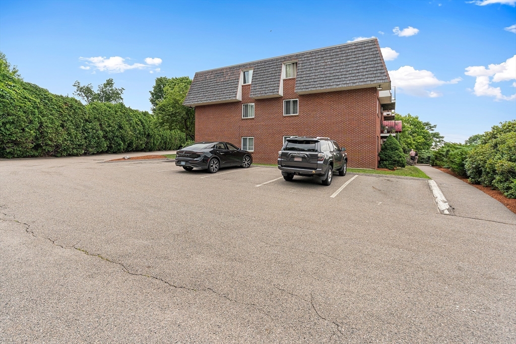 6 Apricot Street, Unit 10 Worcester, MA 01603 - Photo 27 of 33