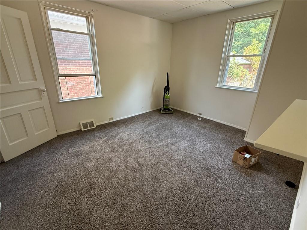 122 Greydon Avenue McKees Rocks, PA 15136 - Photo 13 of 22