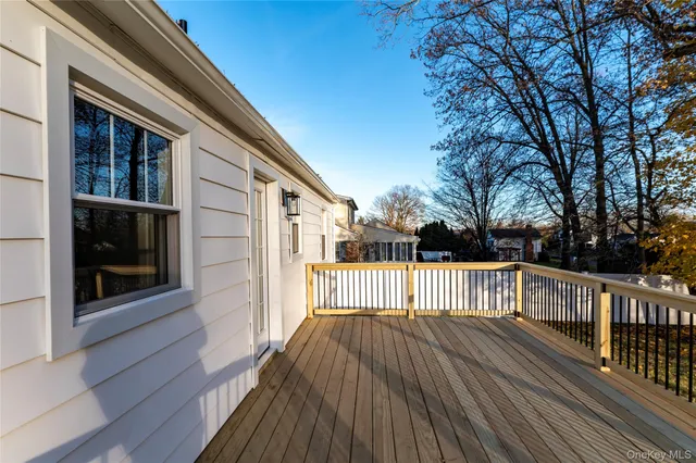 a view of a house with a small yard