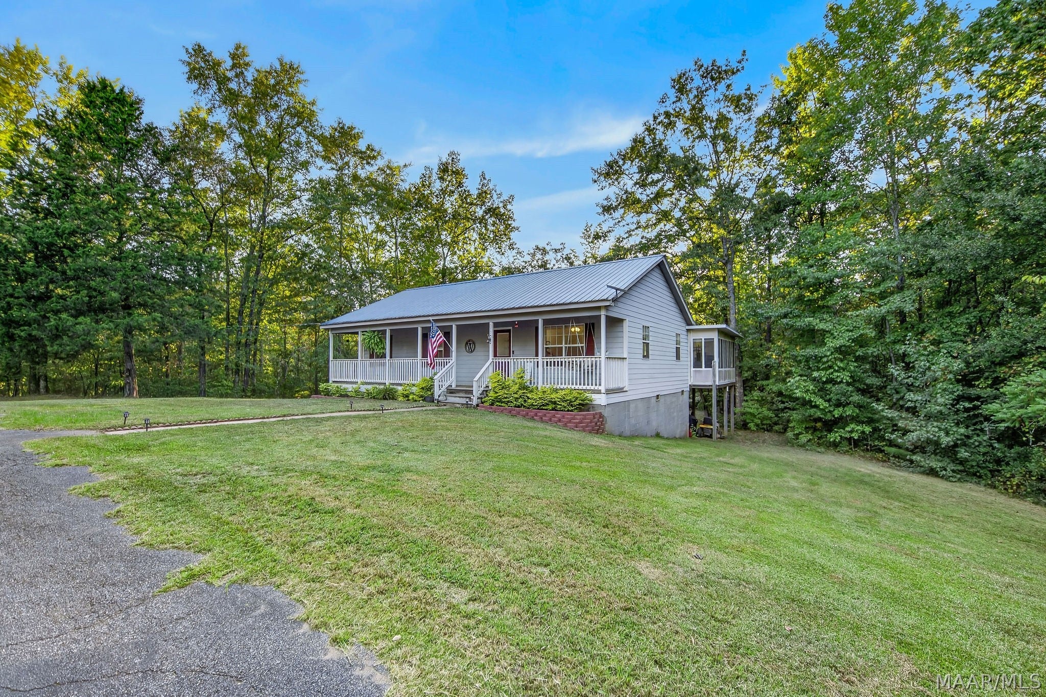 573 Squaw Ridge Road Eclectic, AL 36024 - Photo 4 of 37 Gallery Image 4