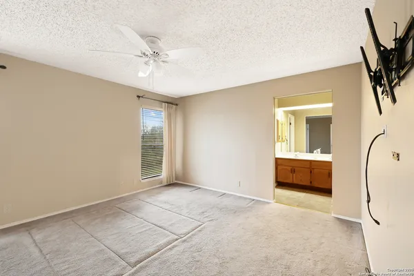 $2,600 | 5462 Circle Oak Drive, Bulverde, TX 78163
