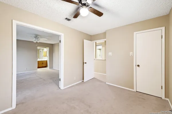 $2,600 | 5462 Circle Oak Drive, Bulverde, TX 78163