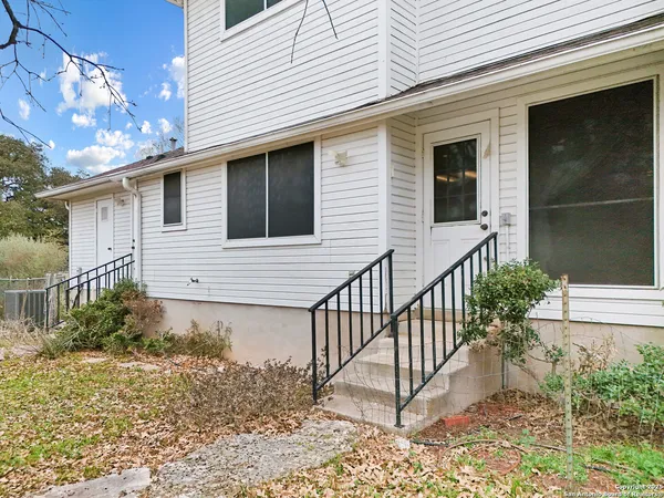 $2,600 | 5462 Circle Oak Drive, Bulverde, TX 78163