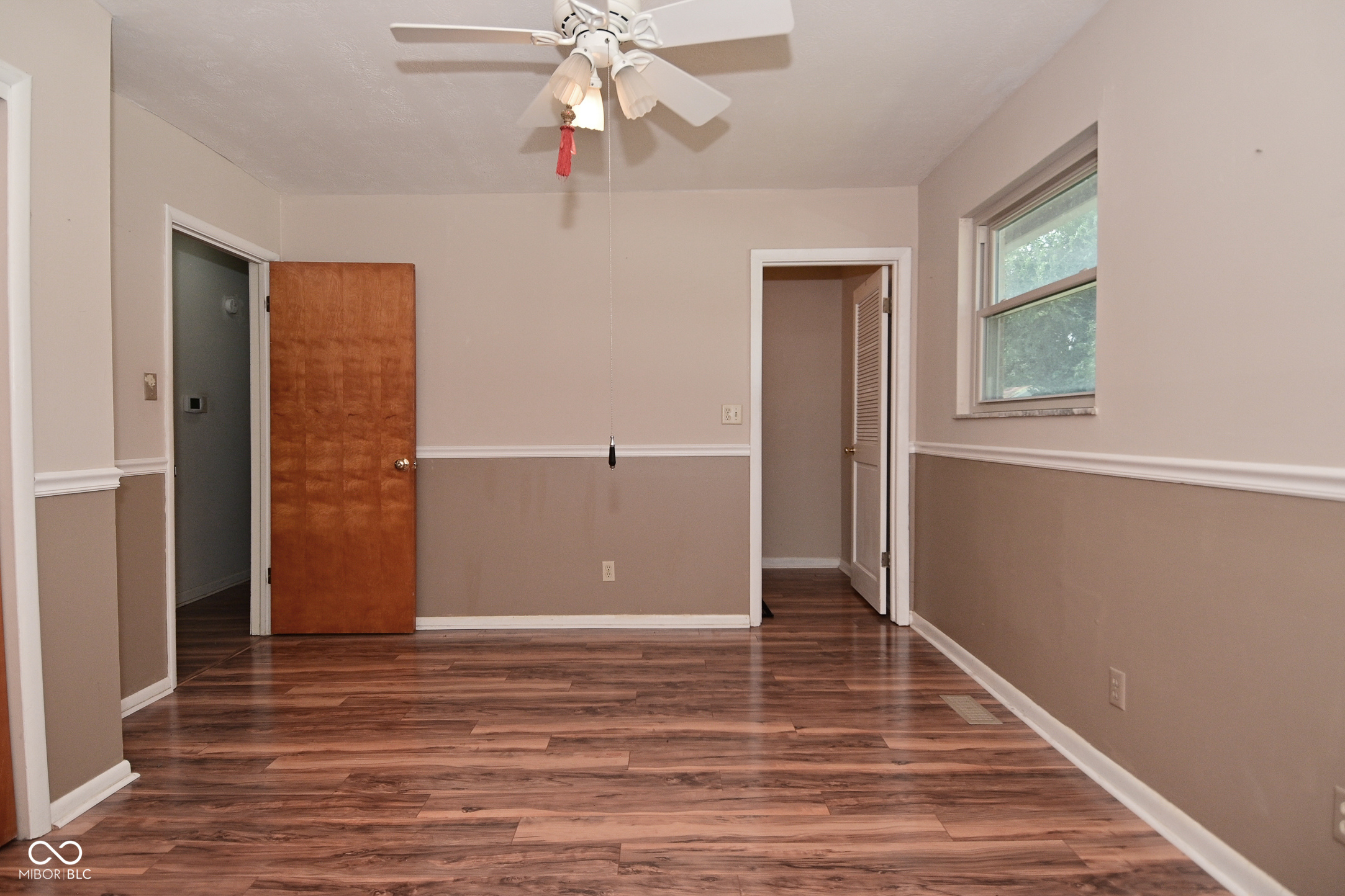 410 East Southport Road Indianapolis, IN 46227 - Photo 16 of 28