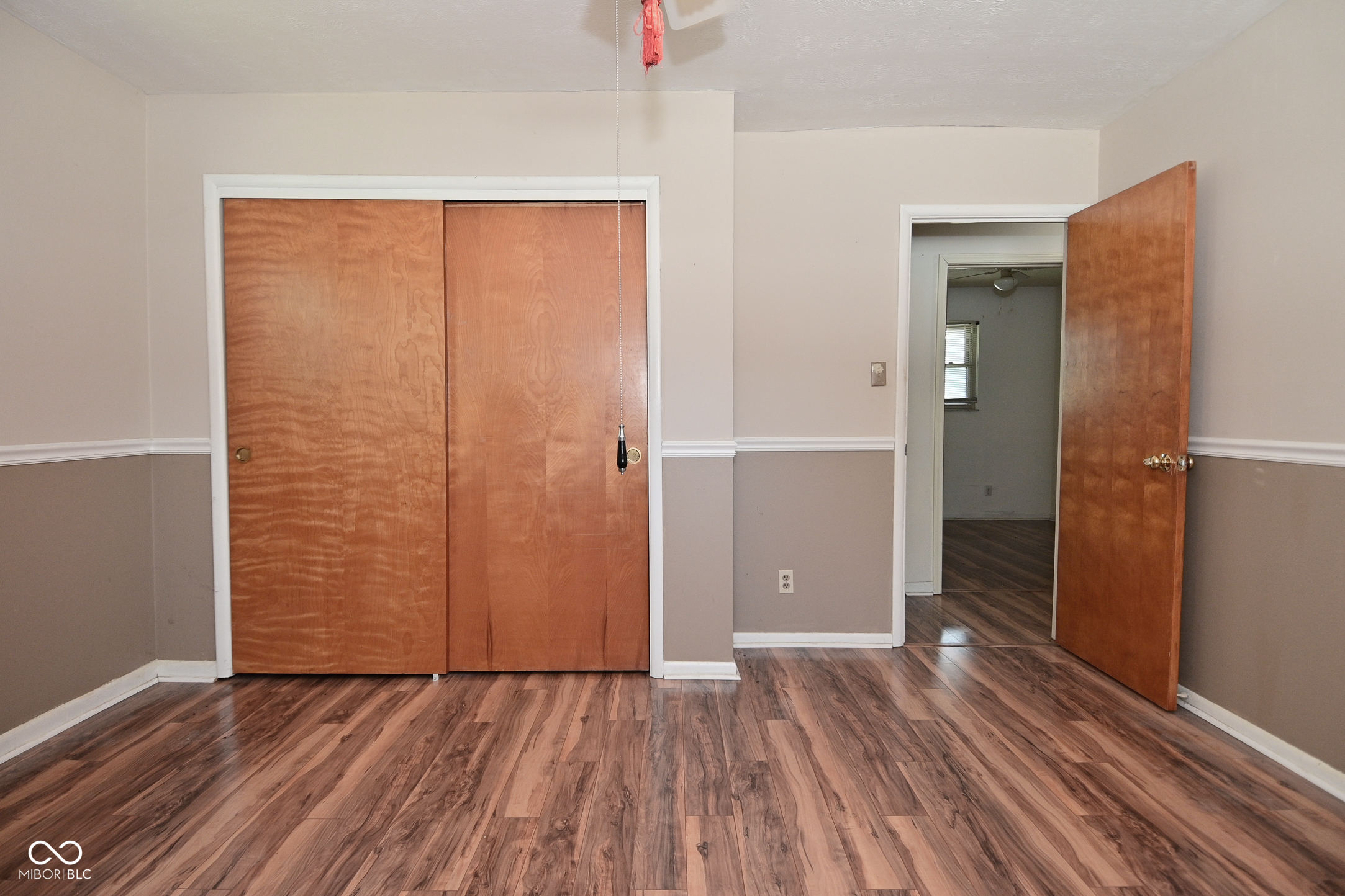 410 East Southport Road Indianapolis, IN 46227 - Photo 18 of 28