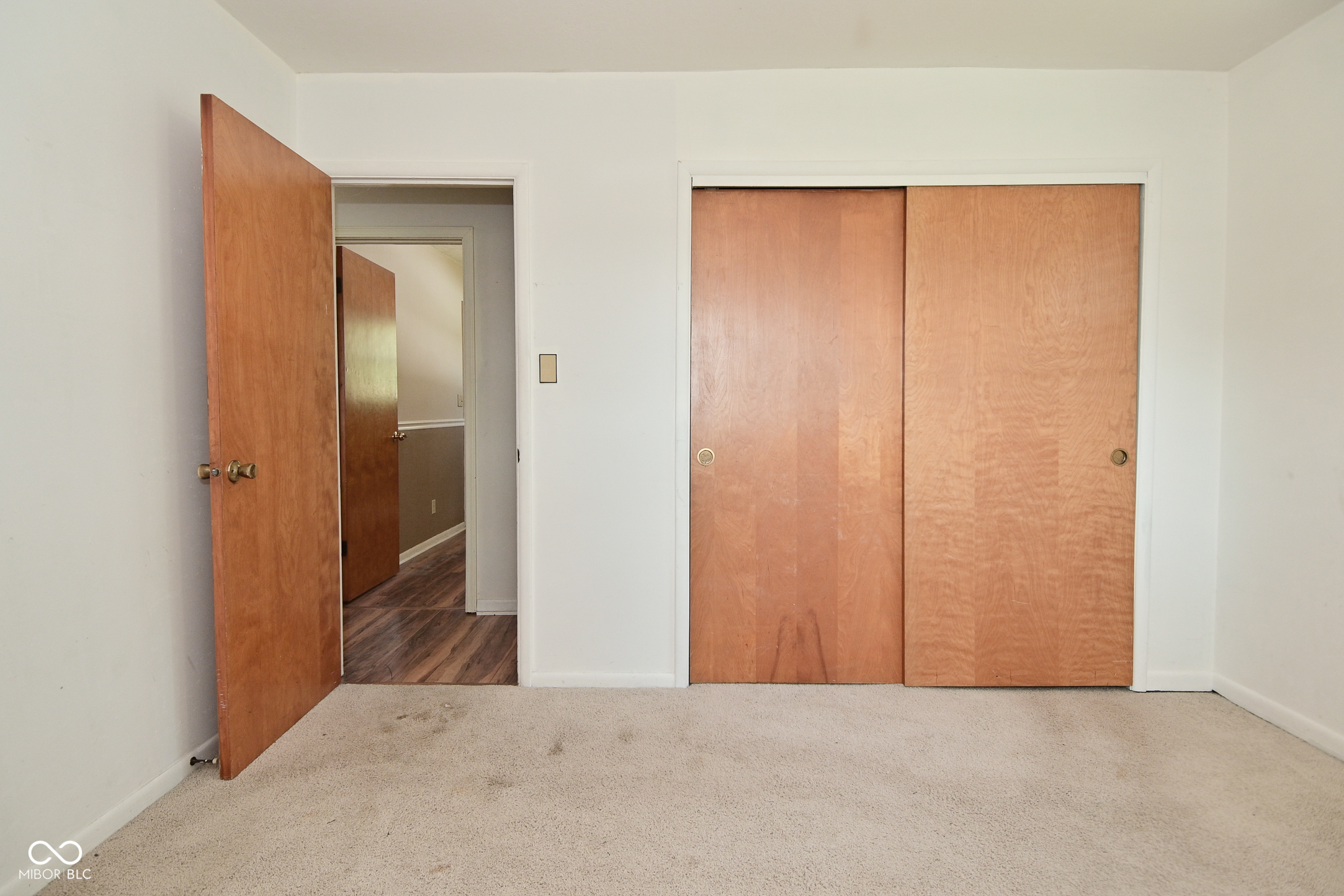 410 East Southport Road Indianapolis, IN 46227 - Photo 20 of 28