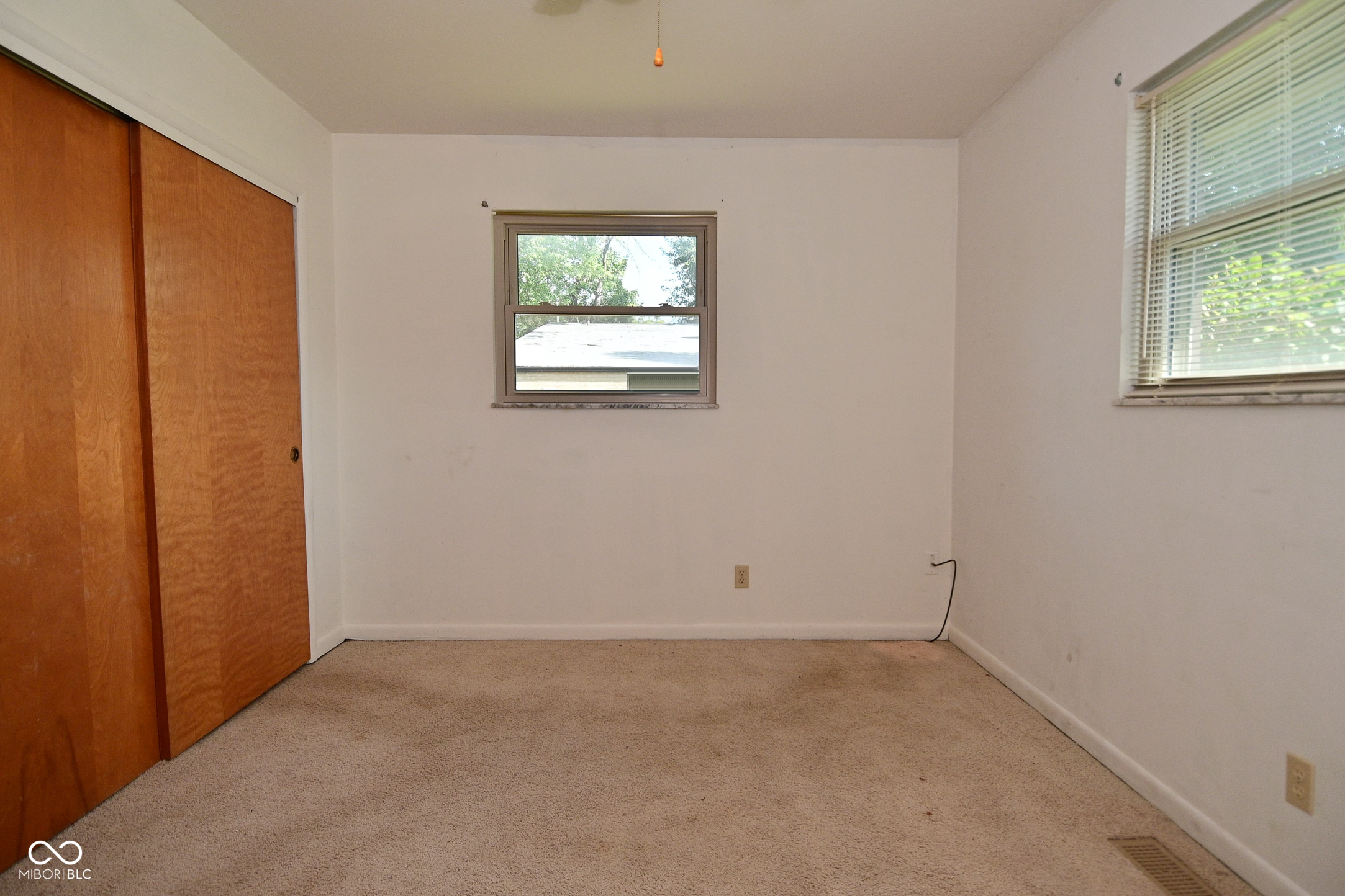 410 East Southport Road Indianapolis, IN 46227 - Photo 21 of 28