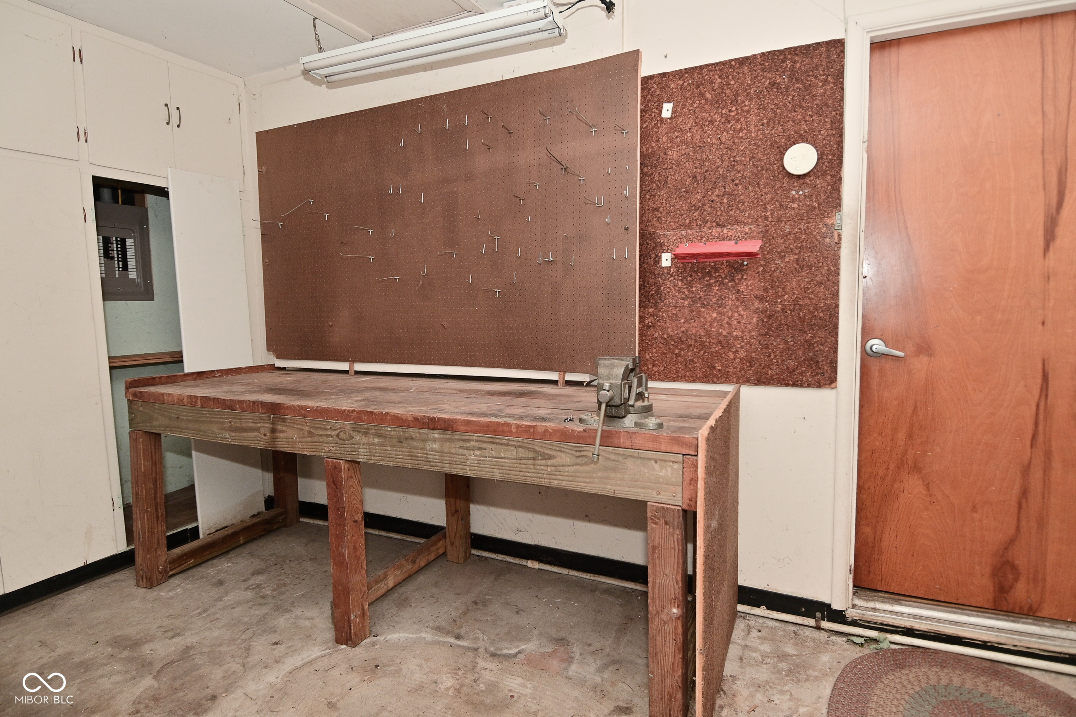 410 East Southport Road Indianapolis, IN 46227 - Photo 27 of 28