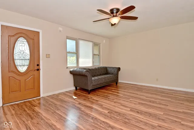 $224,900 | 410 East Southport Road, Indianapolis, IN 46227