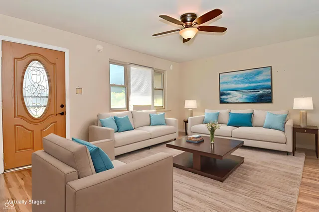 $224,900 | 410 East Southport Road, Indianapolis, IN 46227