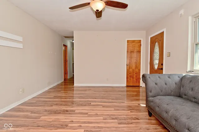 $224,900 | 410 East Southport Road, Indianapolis, IN 46227