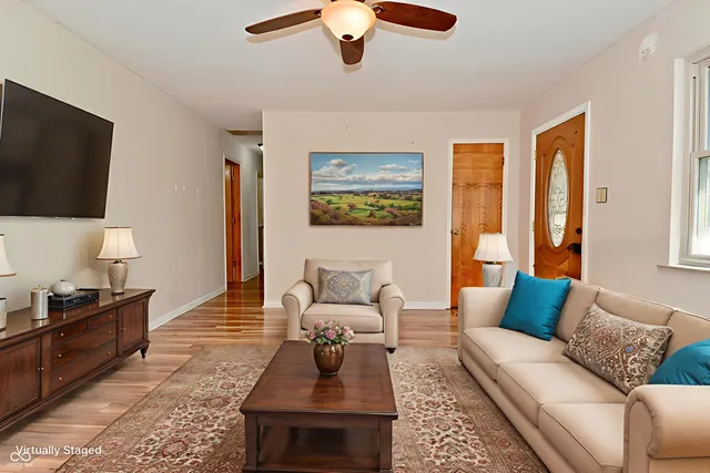 $224,900 | 410 East Southport Road, Indianapolis, IN 46227