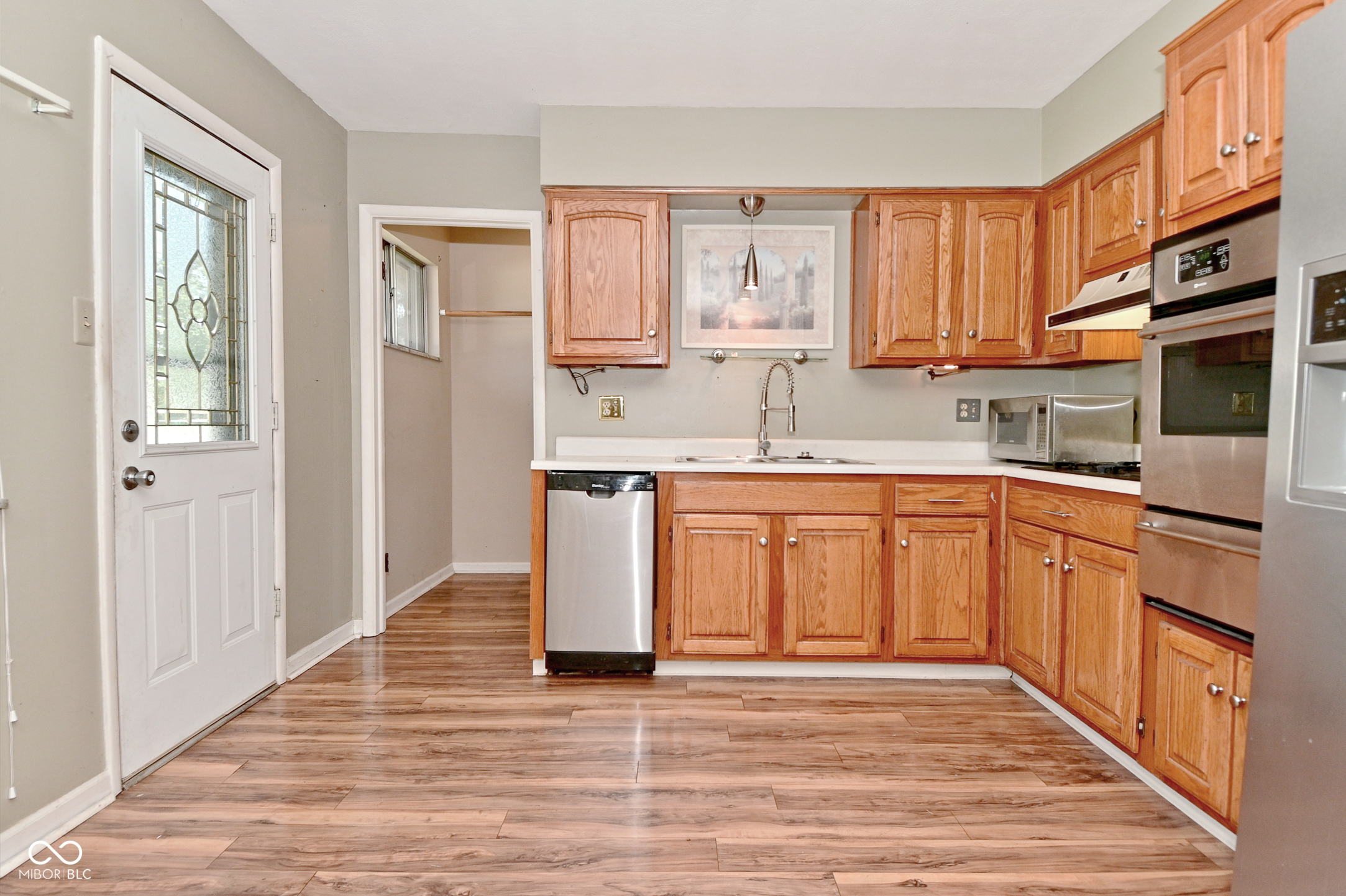 410 East Southport Road Indianapolis, IN 46227 - Photo 8 of 28