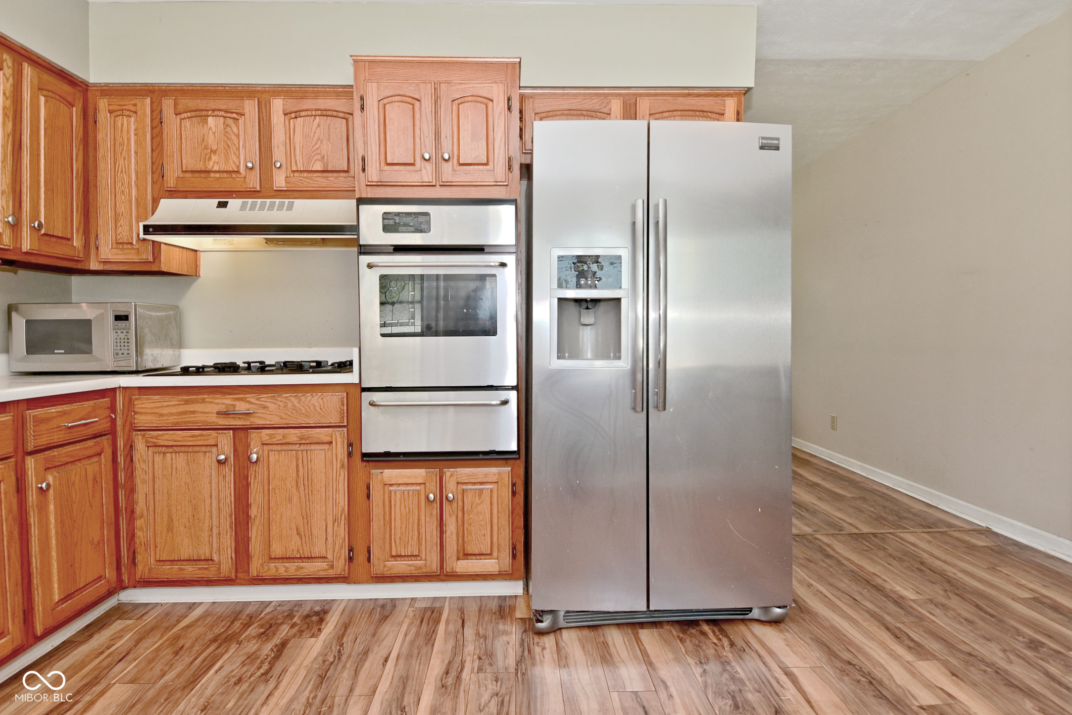 410 East Southport Road Indianapolis, IN 46227 - Photo 9 of 28