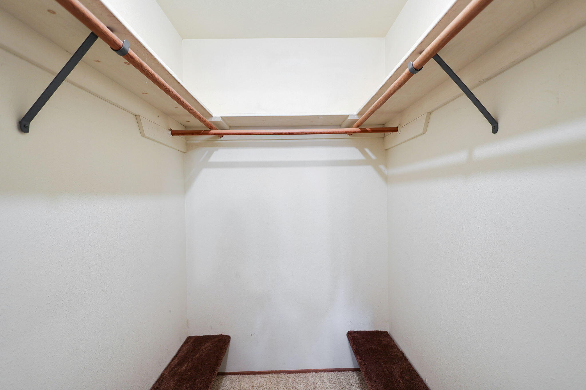 3420 Riverview Drive Redding, CA 96001 - Photo 23 of 40 a view of closet