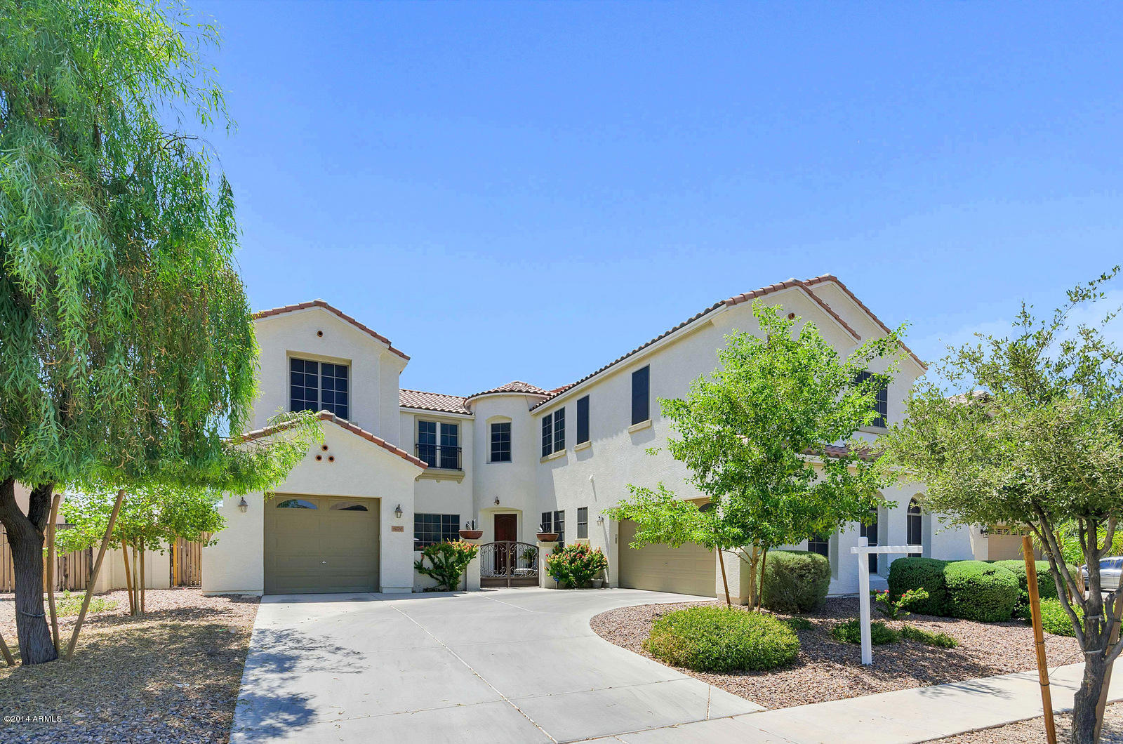 6270 South Rochester Drive Gilbert, AZ 85298 - Photo 1 of 40 01-DSC_2379