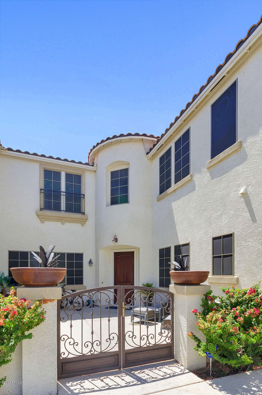 6270 South Rochester Drive Gilbert, AZ 85298 - Photo 2 of 40 02-DSC_2380