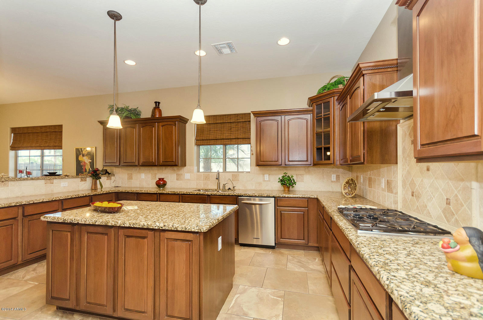 6270 South Rochester Drive Gilbert, AZ 85298 - Photo 7 of 40 19-DSC_4458