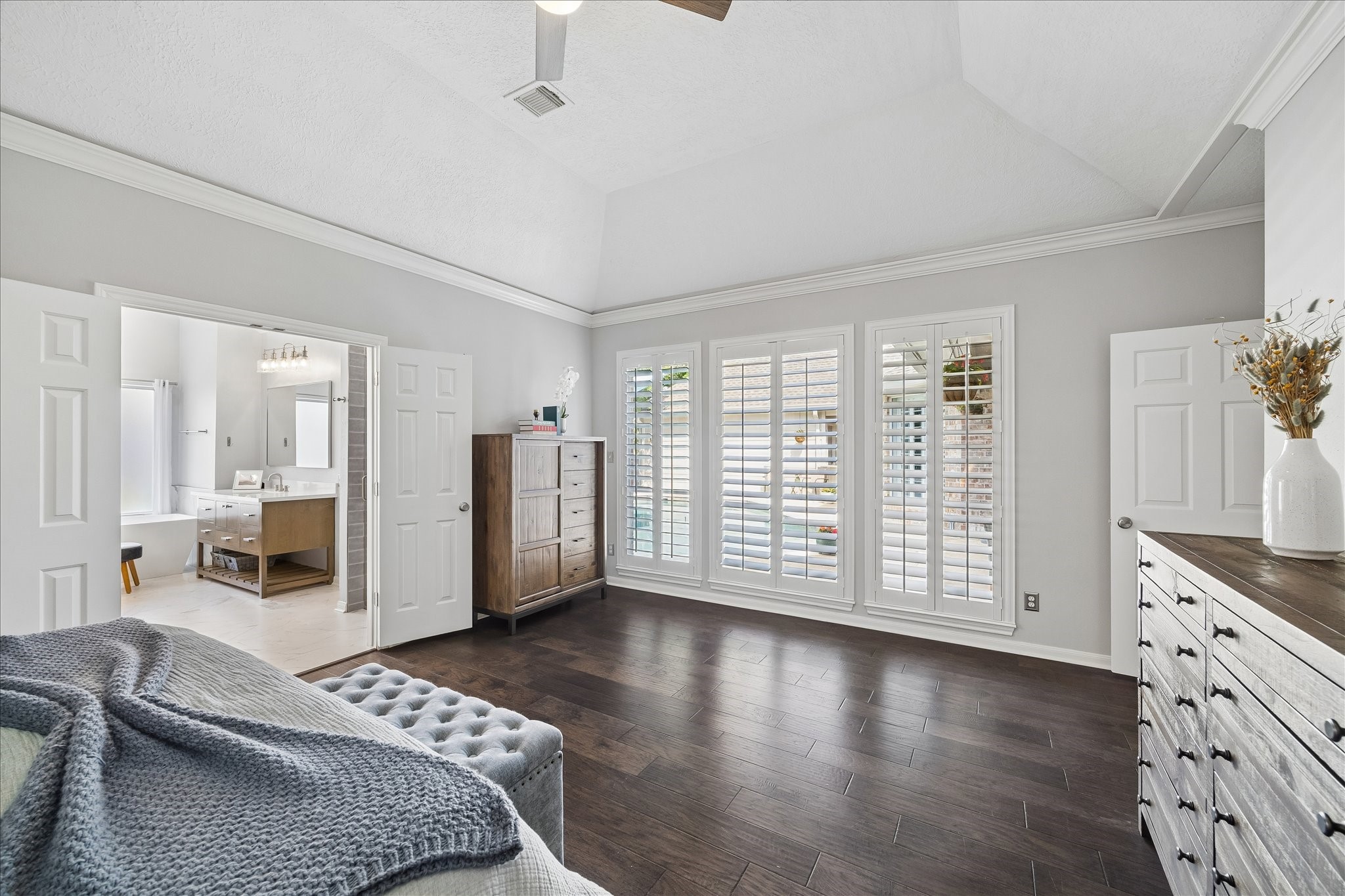 2810 Timber Country Way Kingwood, TX 77345 - Photo 19 of 30 a view of a bedroom with furniture and windows