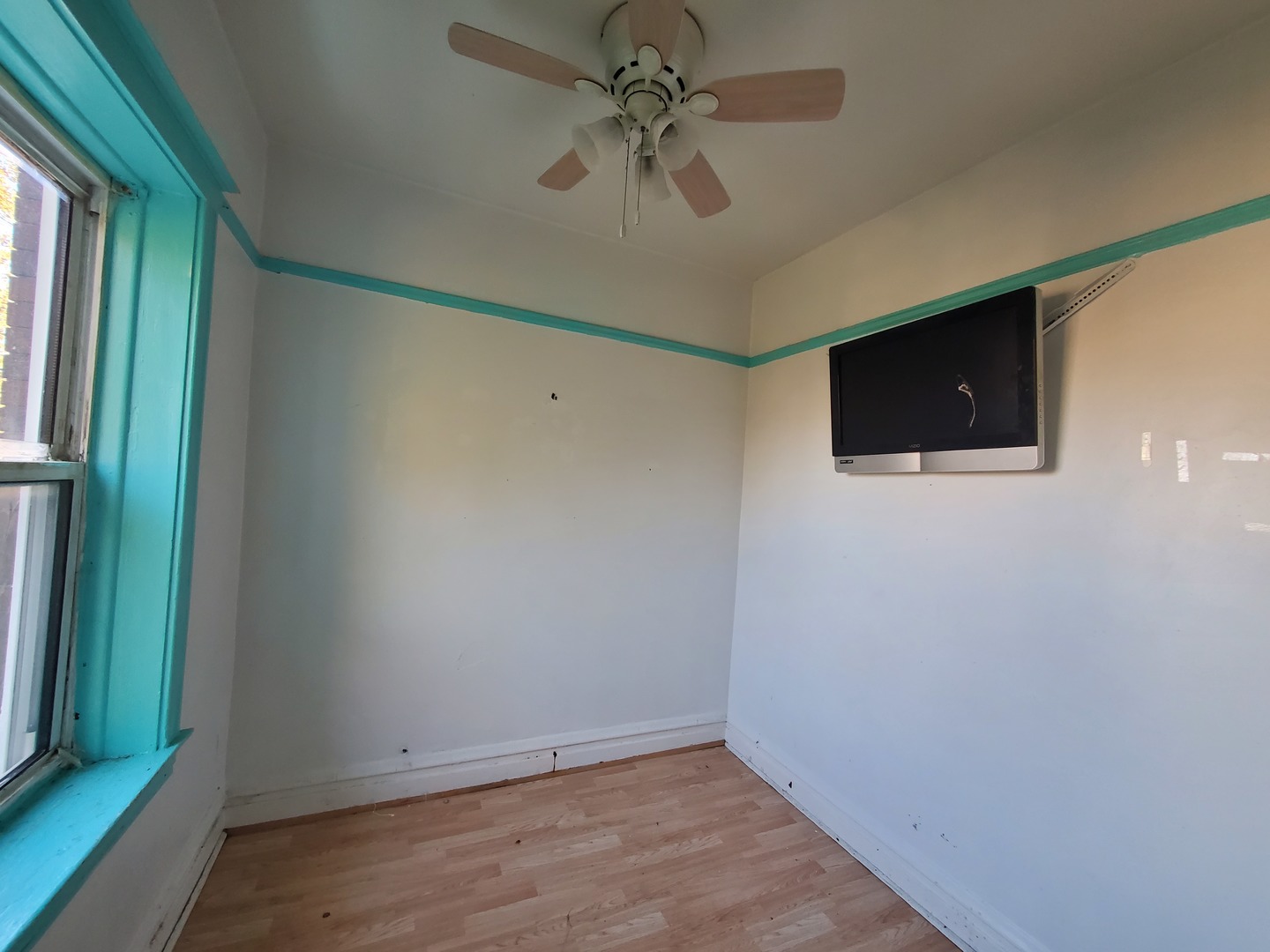 2819 South Ridgeway Avenue Chicago, IL 60623 - Photo 11 of 17 Gallery Image 11