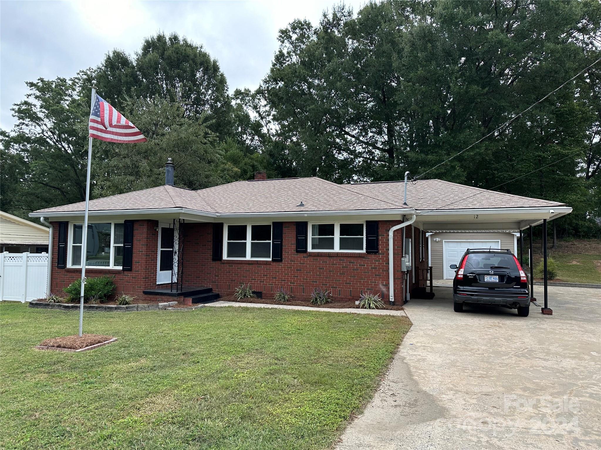 12 Rosedale Avenue Southwest Concord, NC 28027 - Photo 3 of 18 Gallery Image 3