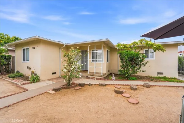 $1,110,000 | 703 South Harbor Boulevard, Anaheim, CA 92805
