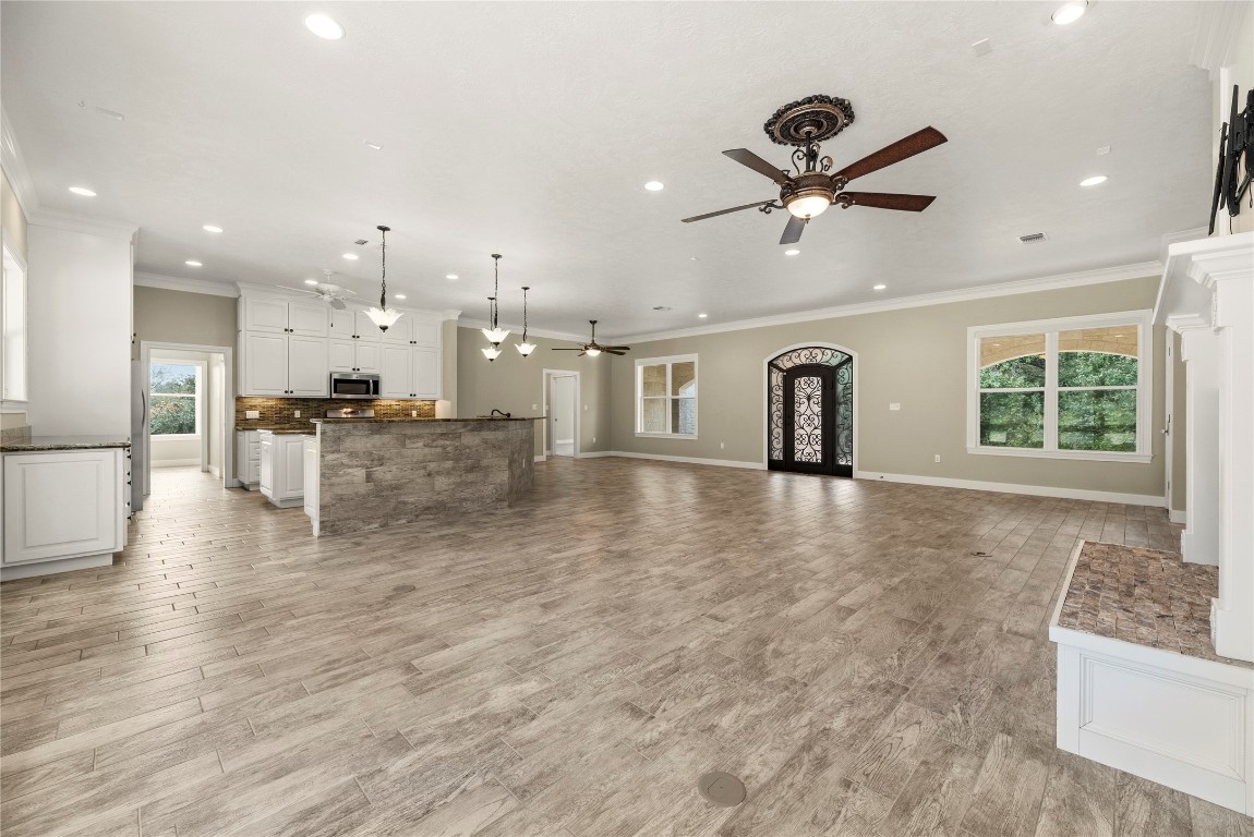 2051 Hillview Road Bellville, TX 77418 - Photo 47 of 47 Open floor plan.