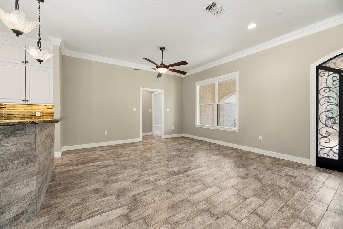 2051 Hillview Road Bellville, TX 77418 - Photo 18 of 47 Dining area off the kitchen.