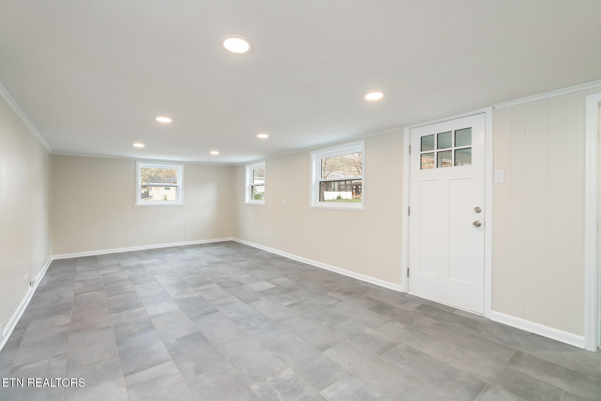 2372 Mynatt Road Knoxville, TN 37918 - Photo 28 of 53 30-web-or-mls-2372 Mynatt Road-31