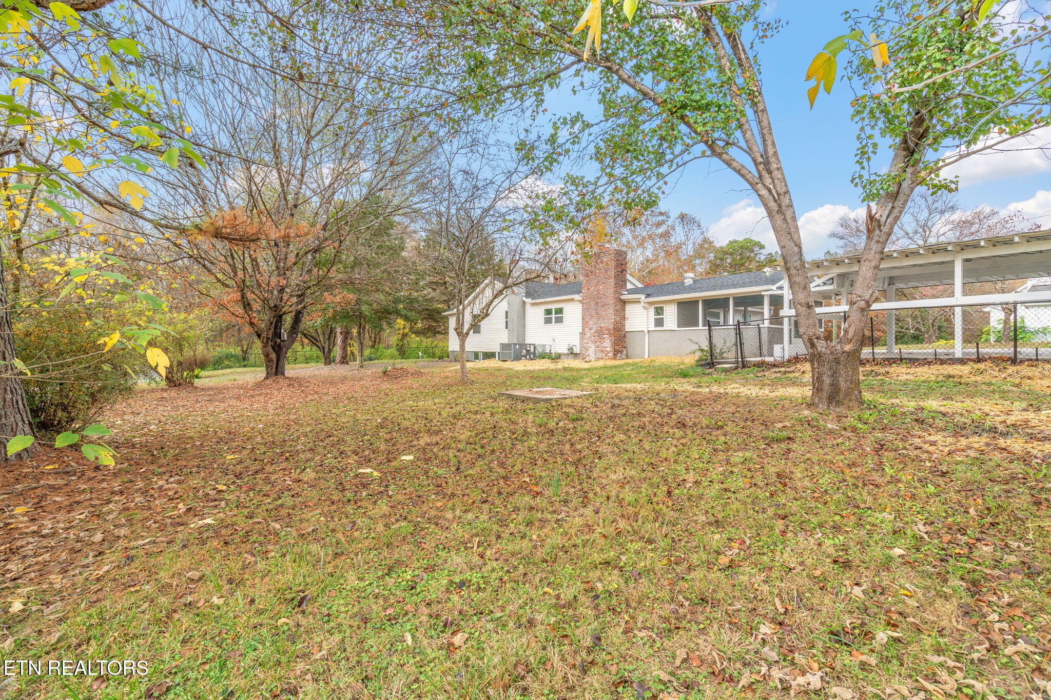 2372 Mynatt Road Knoxville, TN 37918 - Photo 46 of 53 47-web-or-mls-2372 Mynatt Road-48