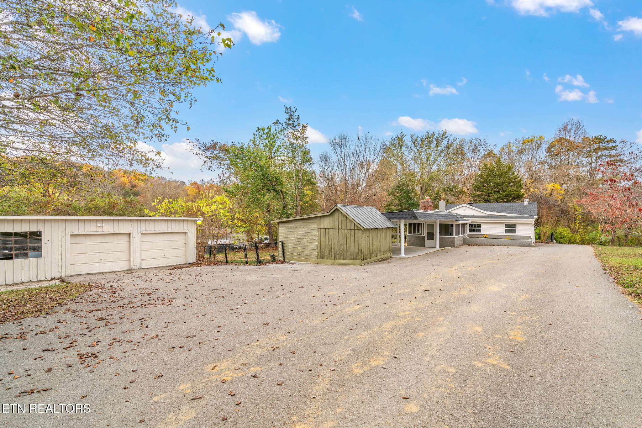 2372 Mynatt Road Knoxville, TN 37918 - Photo 5 of 53 54-web-or-mls-2372 Mynatt Road