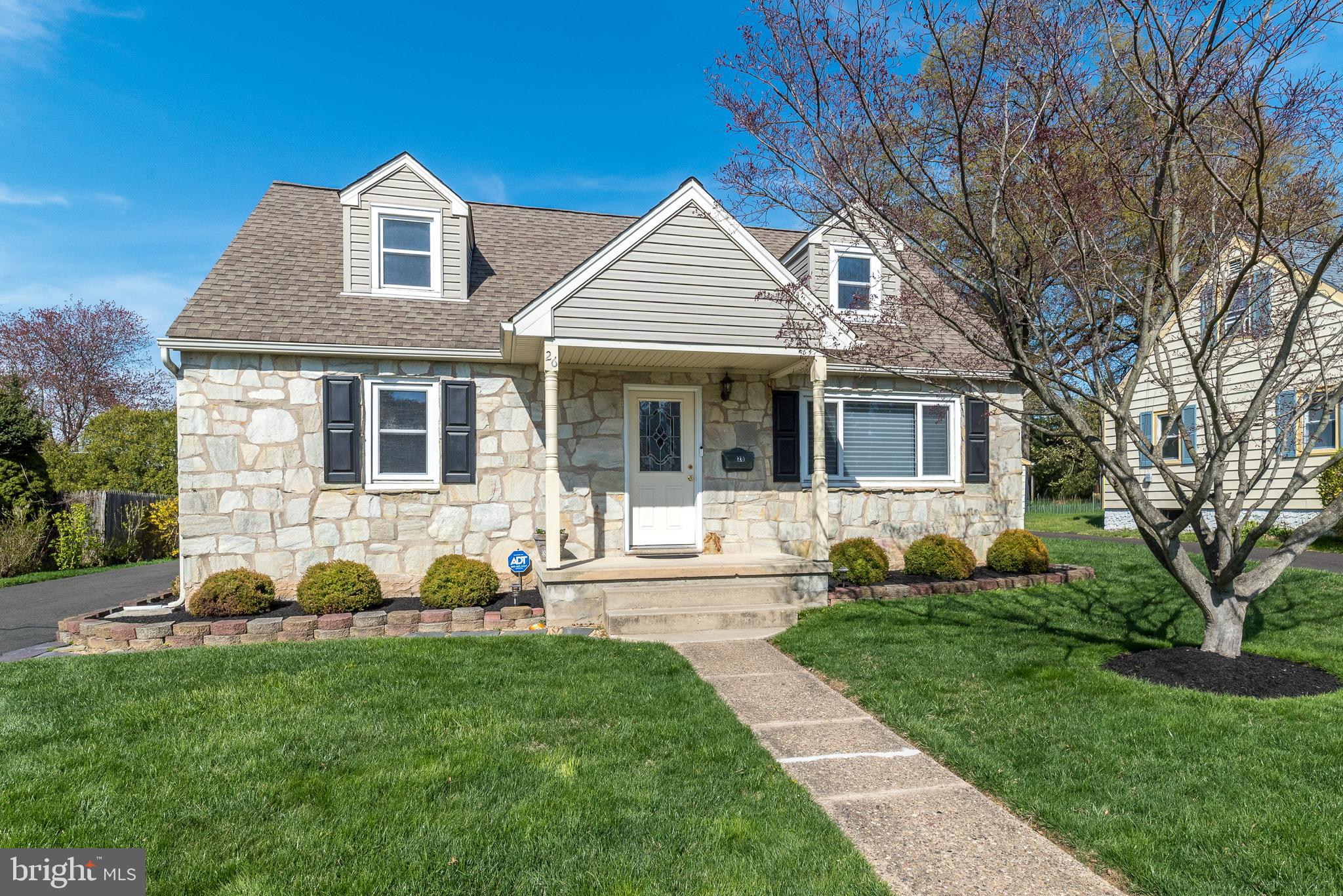 26 Shirley Road Hatboro, PA 19040 - Photo 2 of 50 a front view of a house with garden