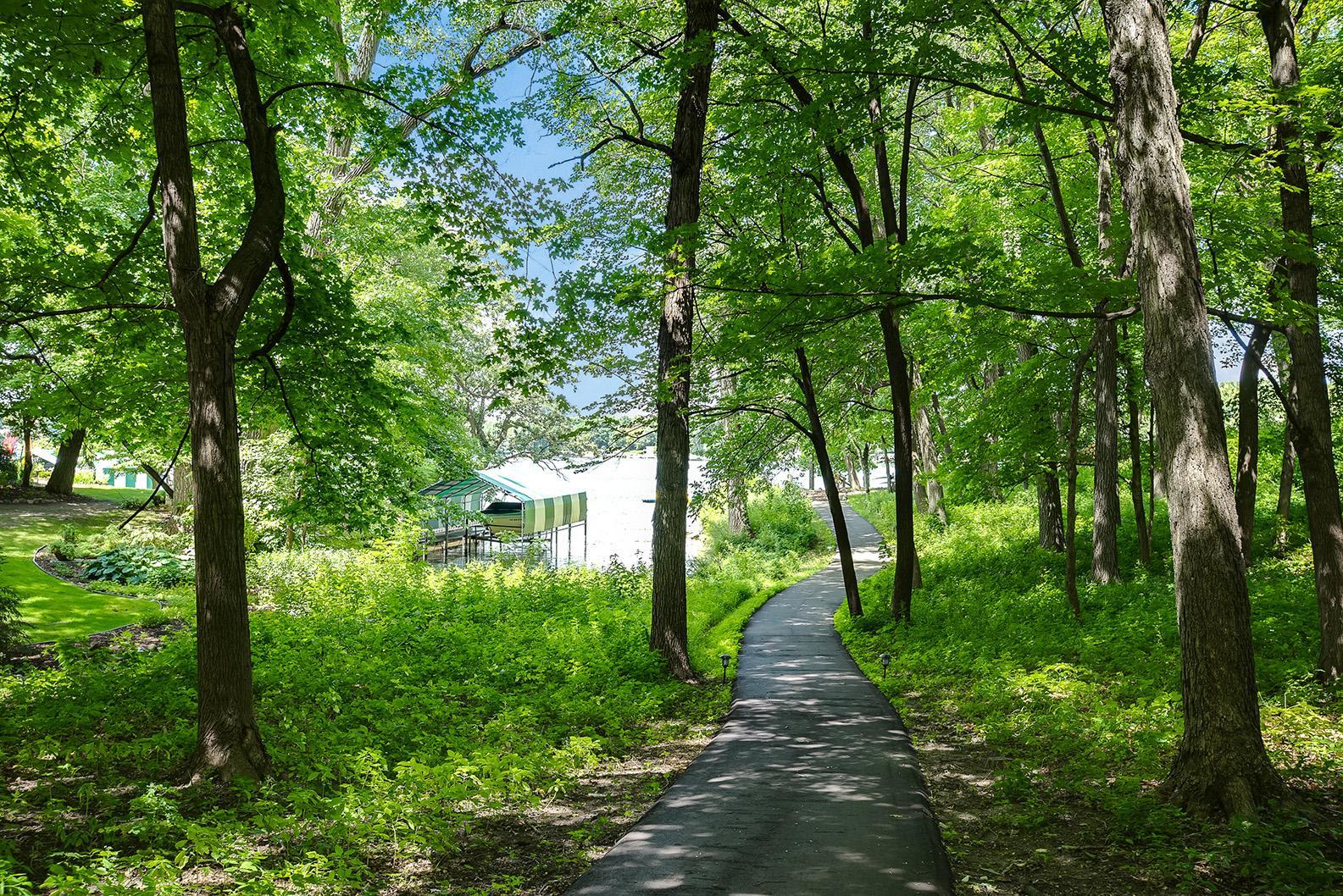5490 Manor Road Greenwood, MN 55331 - Photo 4 of 44