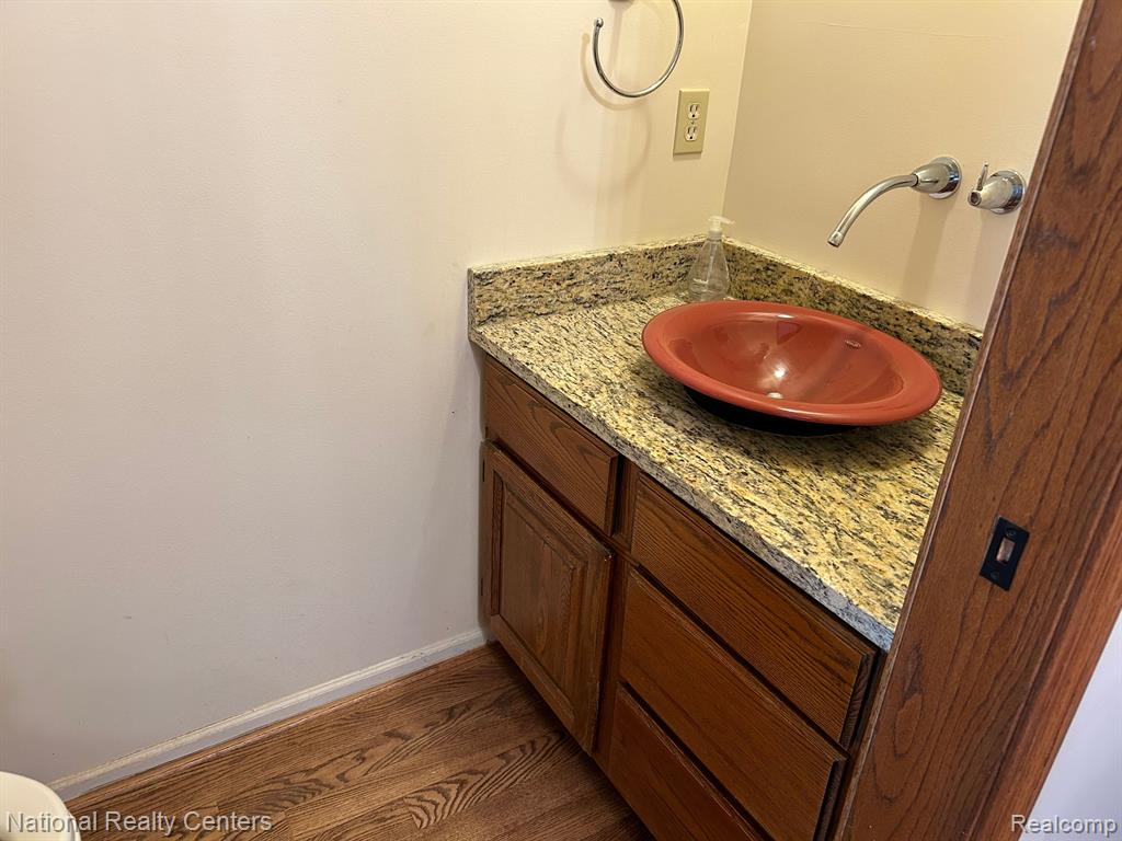 6572 Ridgeview Drive Clarkston, MI 48346 - Photo 8 of 25