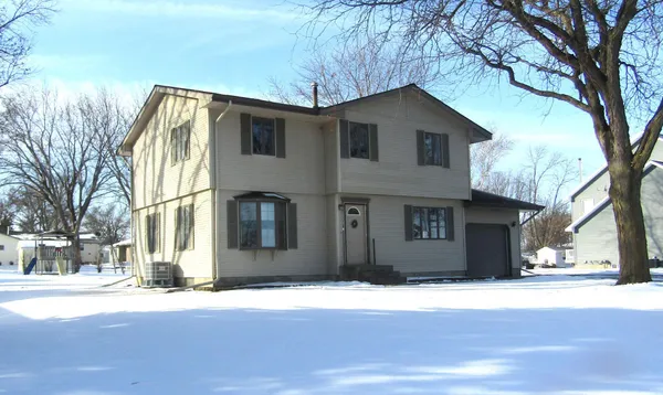$254,000 | 1333 Walnut Street, Dawson, MN 56232