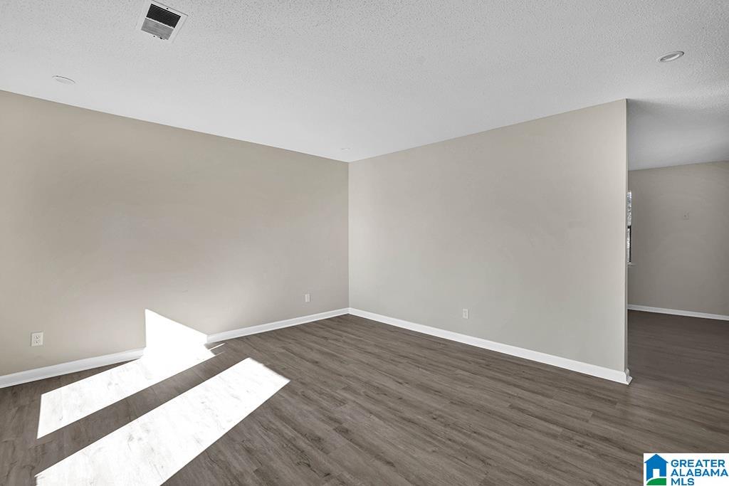 513 22nd Street Southwest Birmingham, AL 35211 - Photo 4 of 13