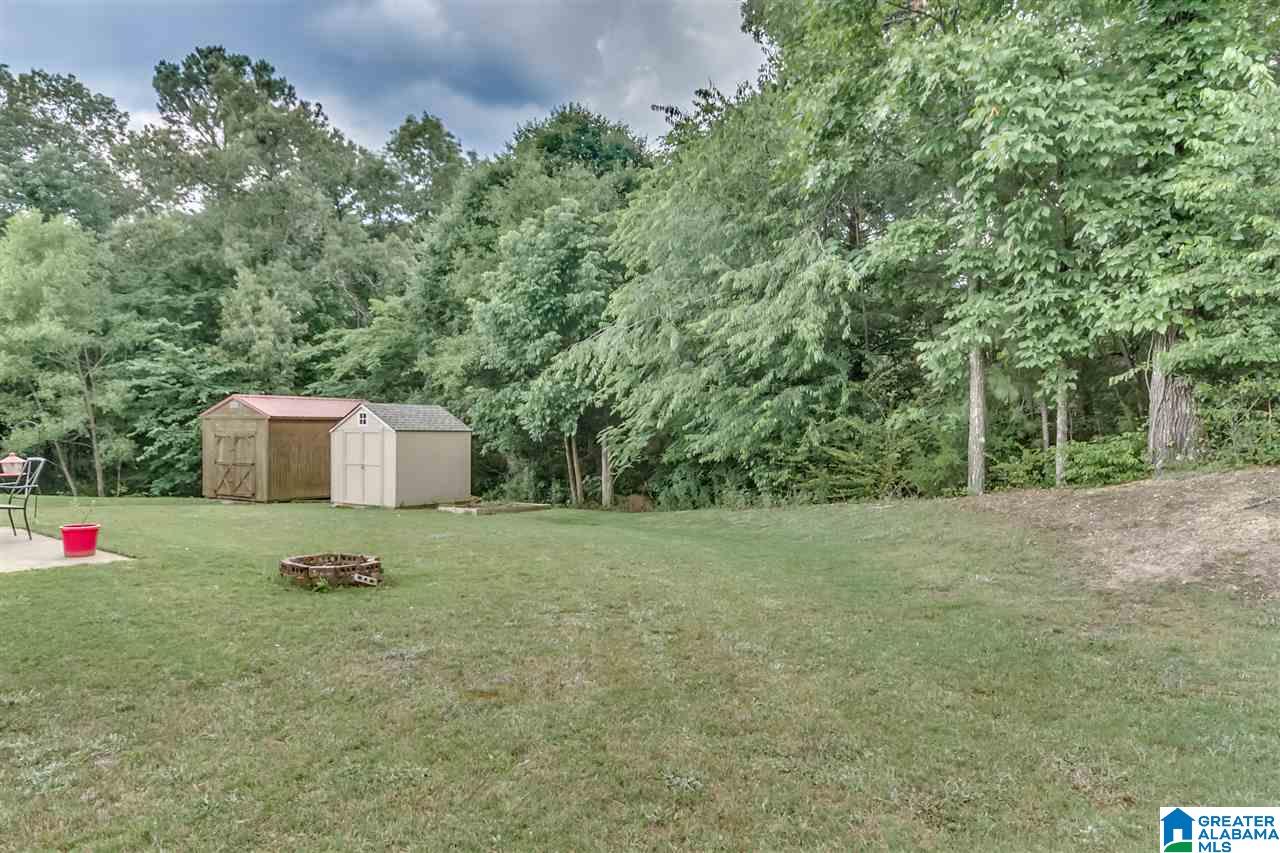 932 Valley Circle Leeds, AL 35094 - Photo 4 of 35