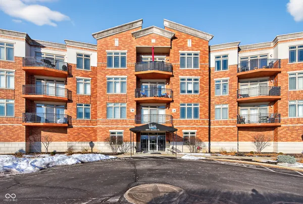 $334,000 | 20971 Shoreline Court, Unit 311, Noblesville, IN 46062