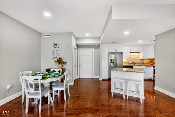 $334,000 | 20971 Shoreline Court, Unit 311, Noblesville, IN 46062