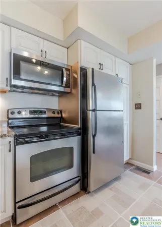 $2,600 | 3418 Park Place, Bethlehem, PA 18017