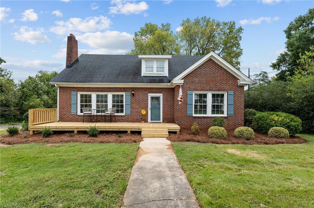 1308 East Meadow Road Eden, NC 27288 - Photo 3 of 40