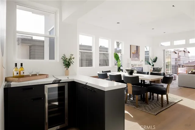 $3,495,000 | 1022 17th Street, Hermosa Beach, CA 90254