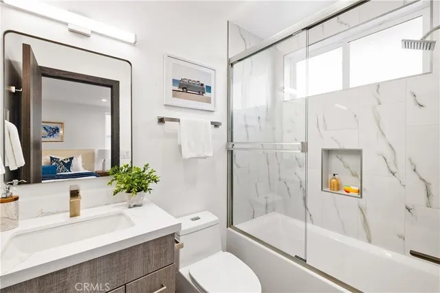 $3,495,000 | 1022 17th Street, Hermosa Beach, CA 90254