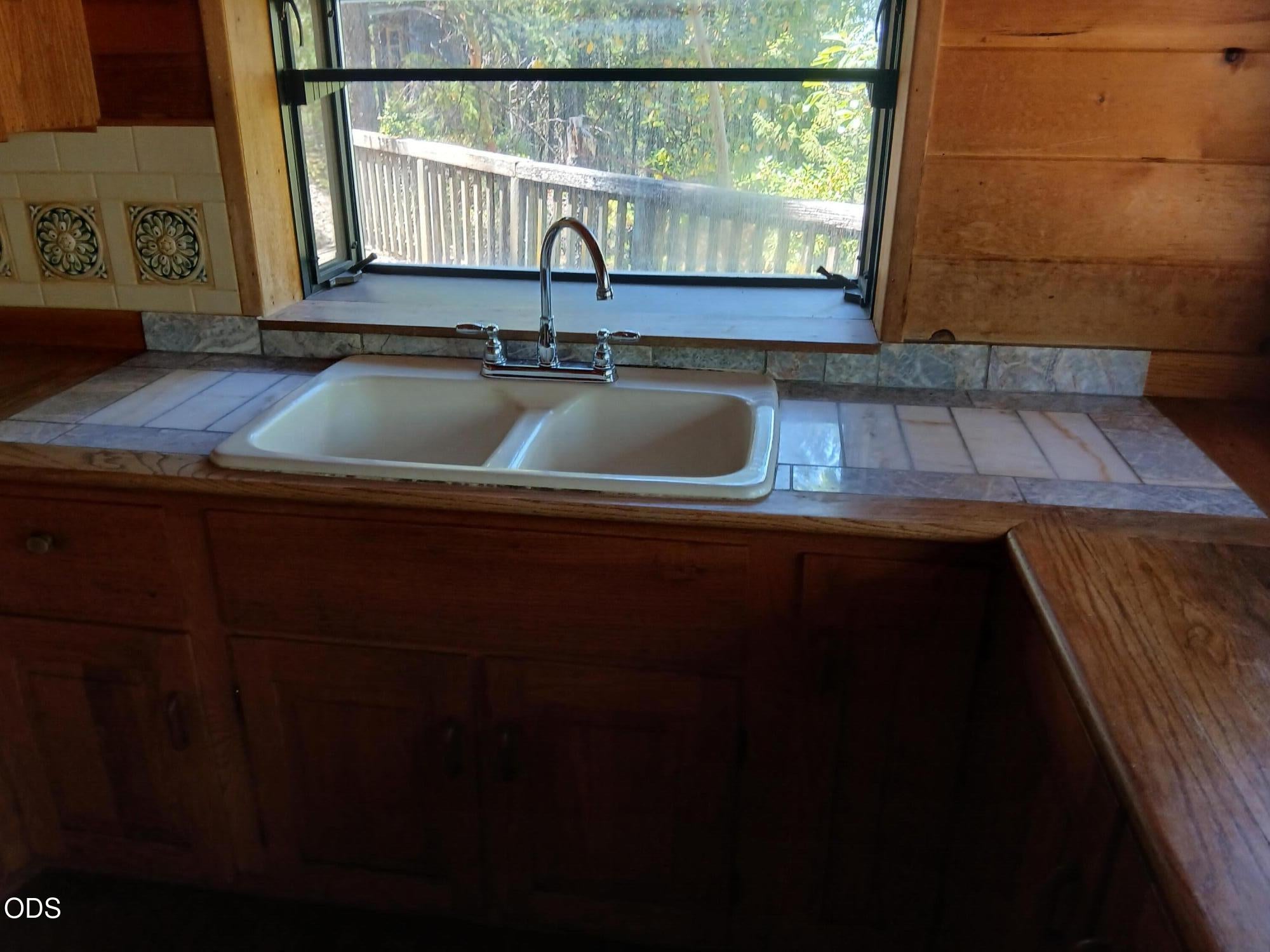 7965 Jump Creek Road Grants Pass, OR 97526 - Photo 8 of 52 Gallery Image 8