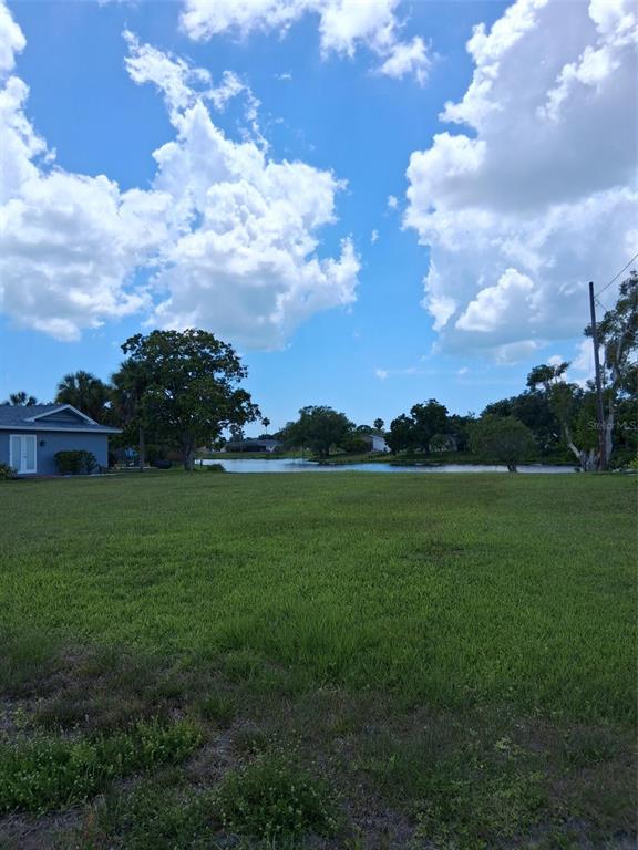 6614 Sabina Road Sarasota, FL 34243 - Photo 3 of 3