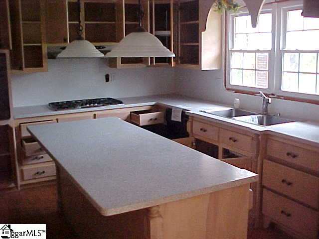 27 Stamey Valley Road Travelers Rest, SC 29690 - Photo 3 of 9 Gallery Image 3