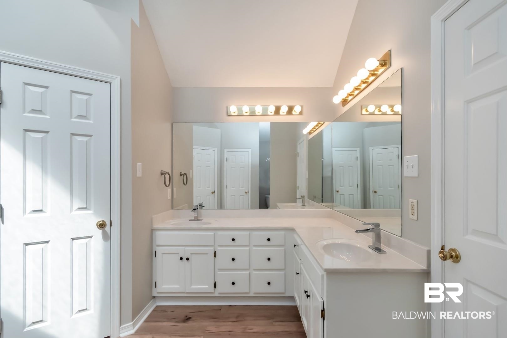 958 Henckley Avenue Mobile, AL 36609 - Photo 29 of 37