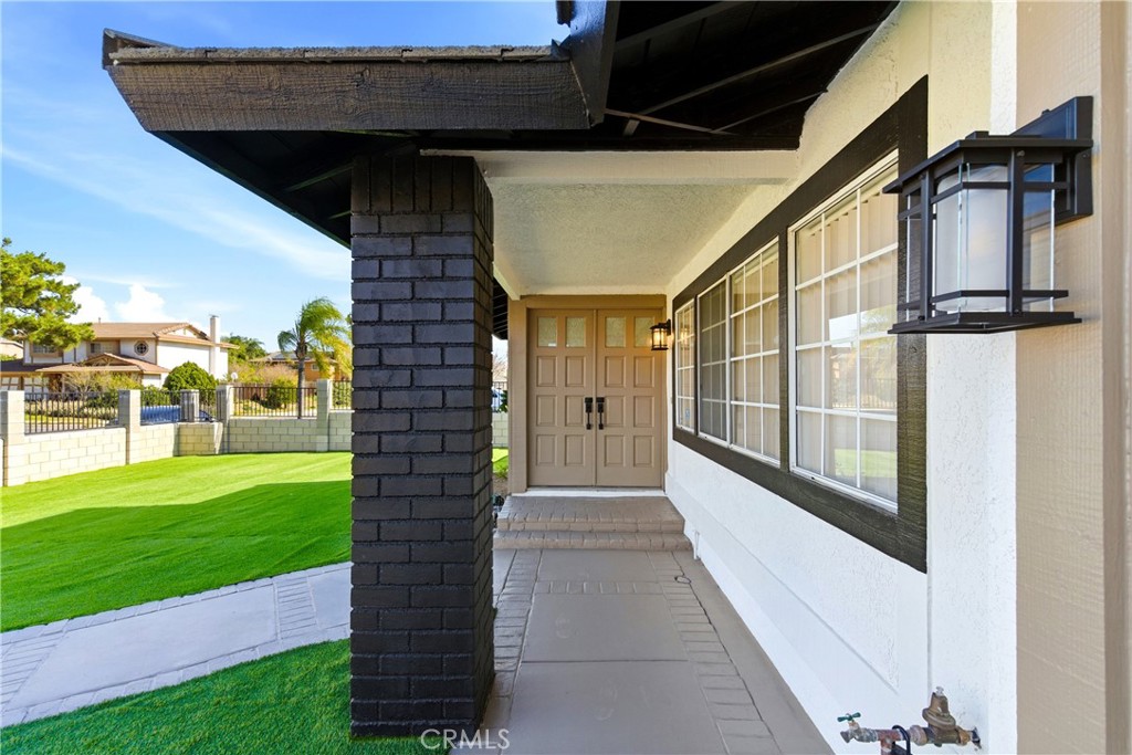 1029 West Madrona Street Rialto, CA 92376 - Photo 7 of 39