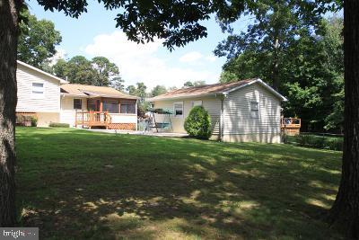 807 Lucky Road Severn, MD 21144 - Photo 2 of 6 BACKYARD