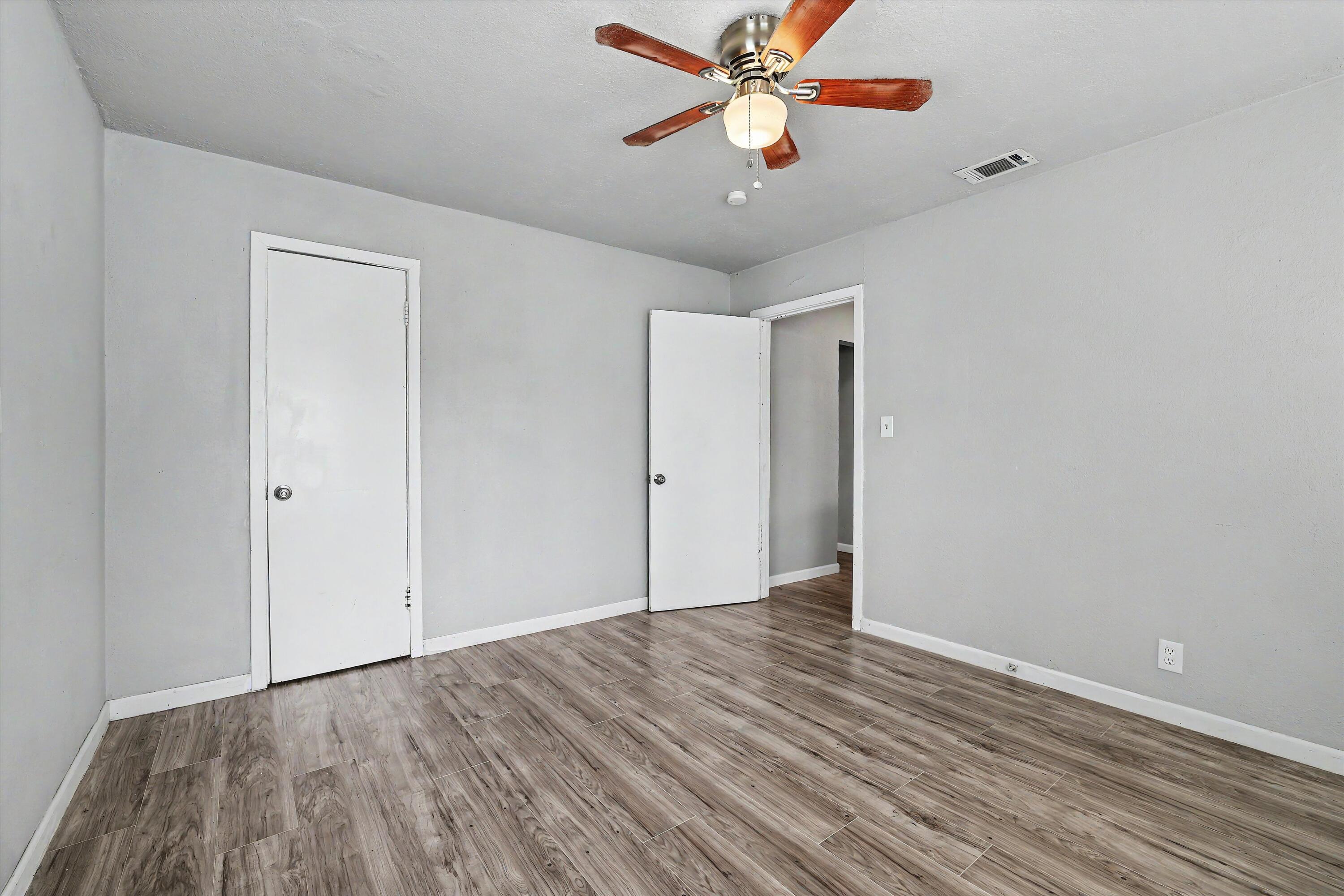 2811 35th Street Lubbock, TX 79413 - Photo 16 of 20 19-2811 35th Street-12_e